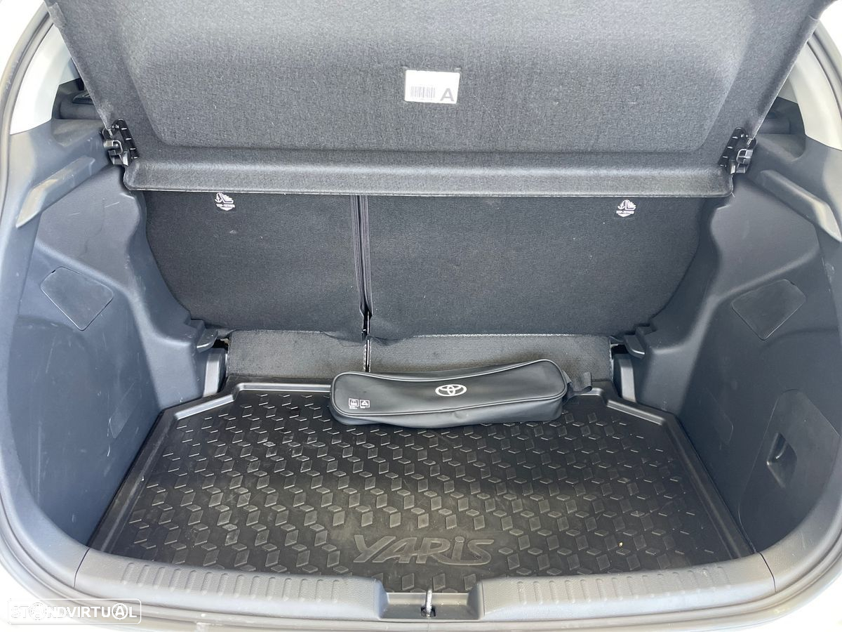 Toyota Yaris 1.5 VVT-i Comfort Plus - 10