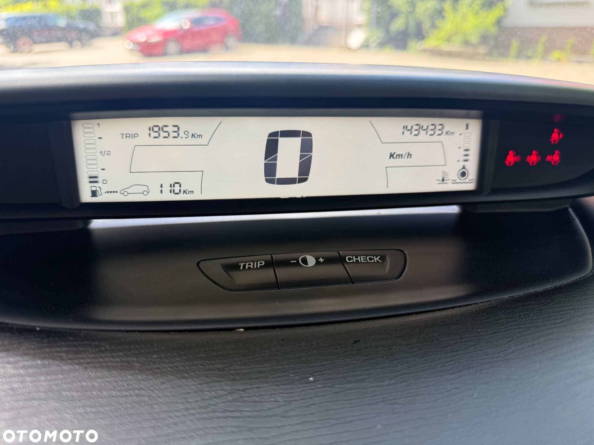 Citroën C4 1.4 16V Impress - 13