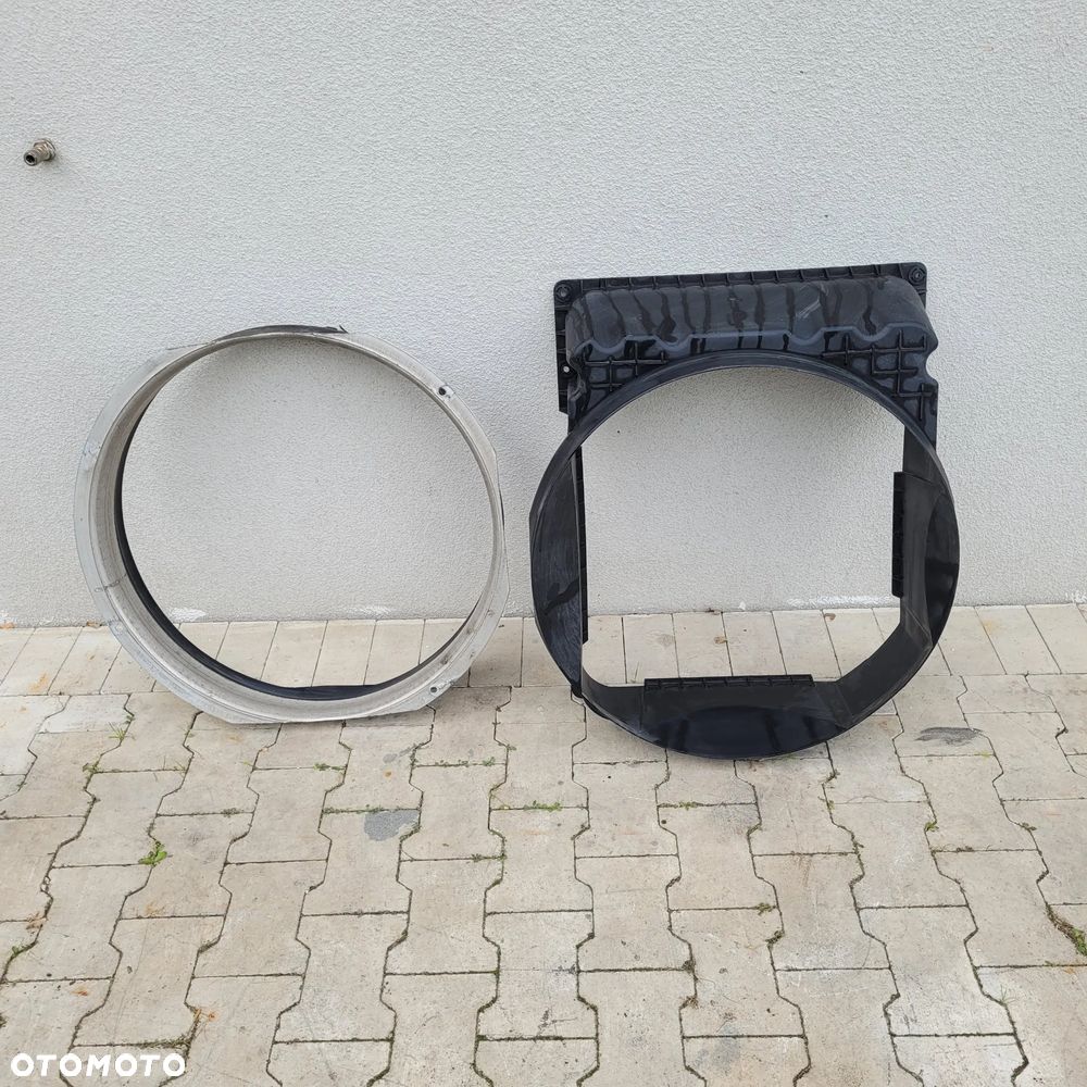 PIERŚCIEŃ OBUDOWA CHŁODNICY  VOLVO FL 22106351 21596305 - 1