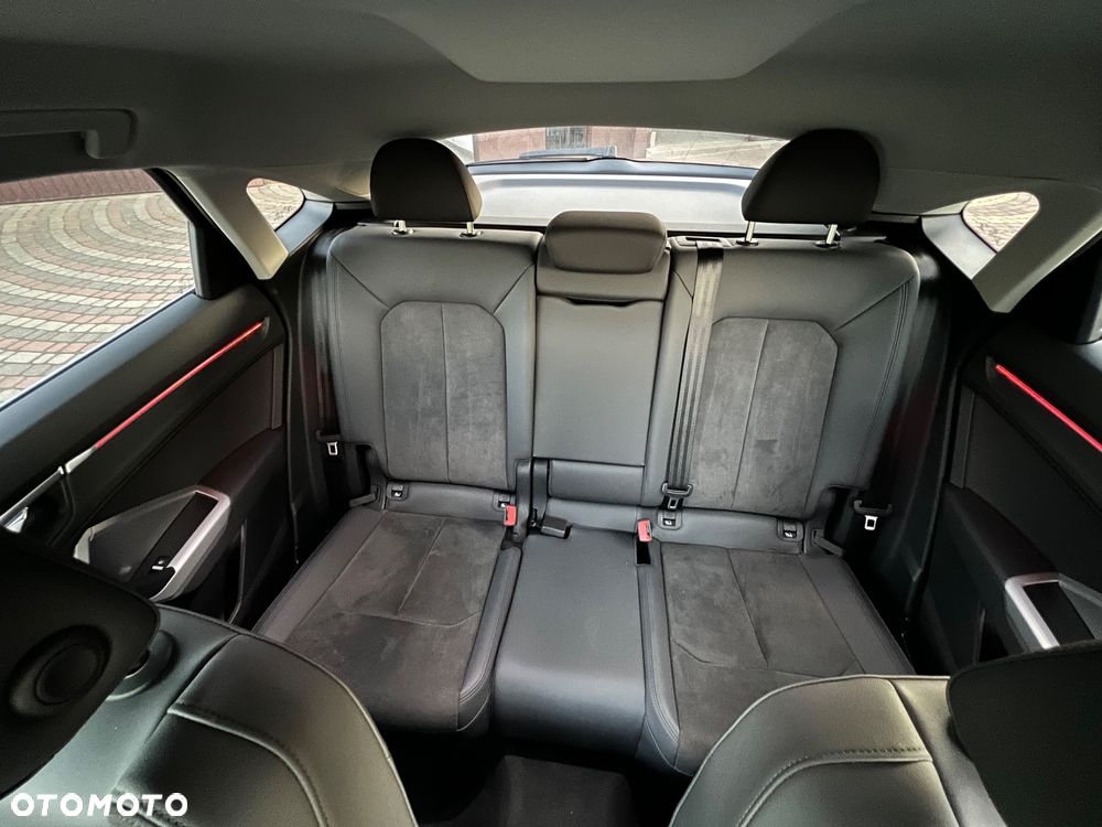 Audi Q3 Sportback - 16
