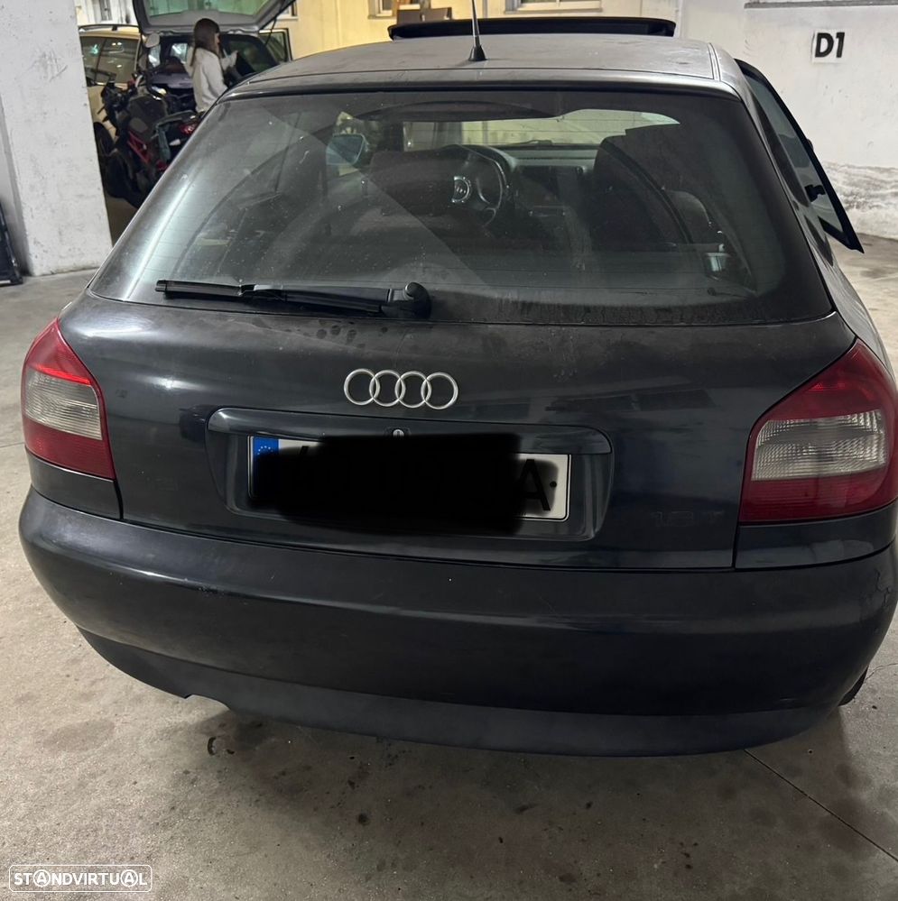 Audi A3 1.8 Sport Turbo - 3