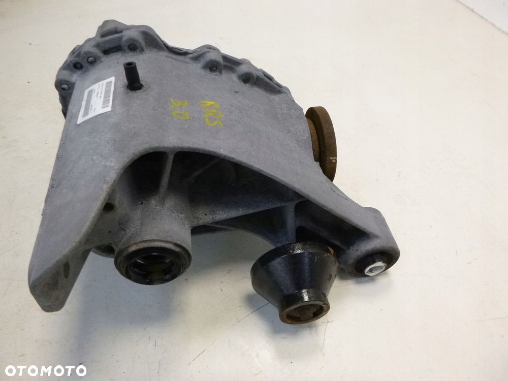 LAND ROVER DISCOVERY 4 L319 3.0D DYFERENCJAŁ DYFER MOST TYŁ TYLNY 3.21 - 4