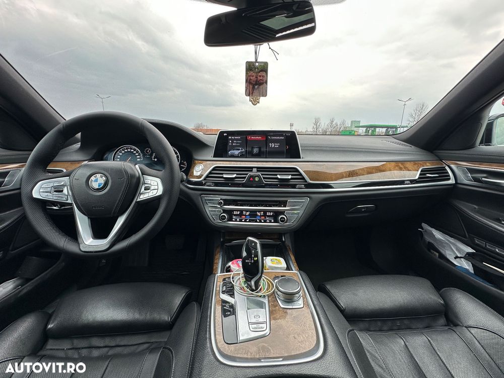 BMW Seria 7 730d xDrive - 10