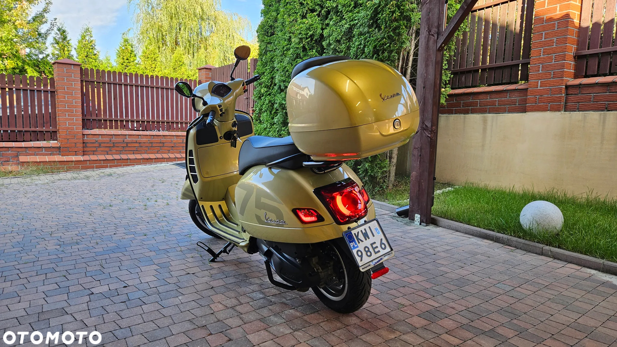 Piaggio Vespa - 17