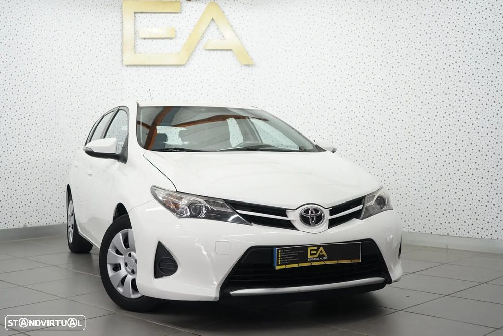 Toyota Auris 1.4 D-4D Comfort - 1