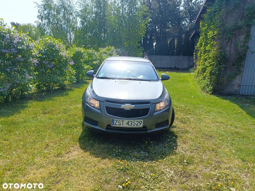 Chevrolet Cruze 1.6 LS+ - 7