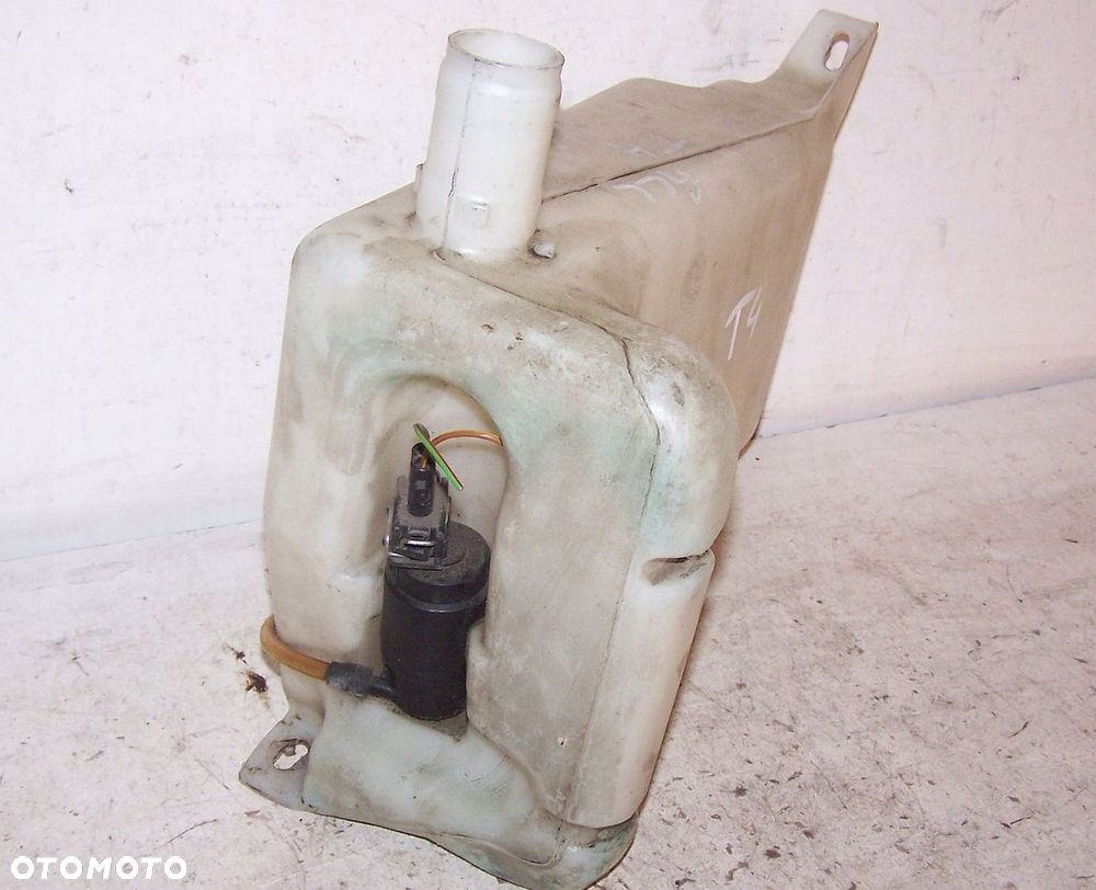 ZBIORNICZEK SPRYSKIWACZY VW TRANSPORTER T4 - 2