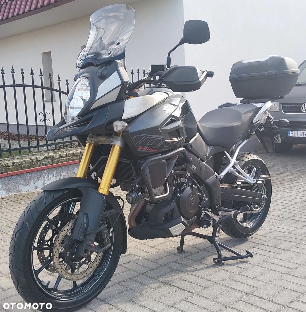 Suzuki V-STROM - 8