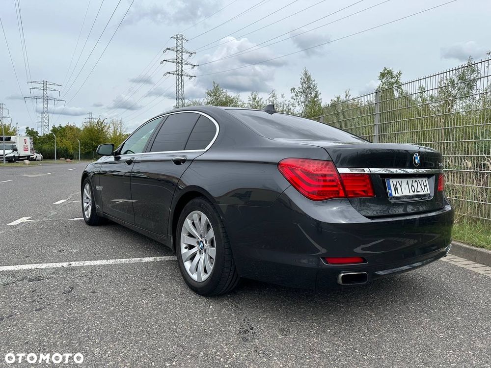 BMW Seria 7 740d xDrive - 18