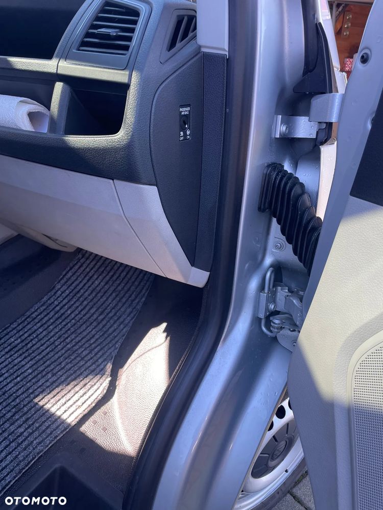 Volkswagen Transporter - 16