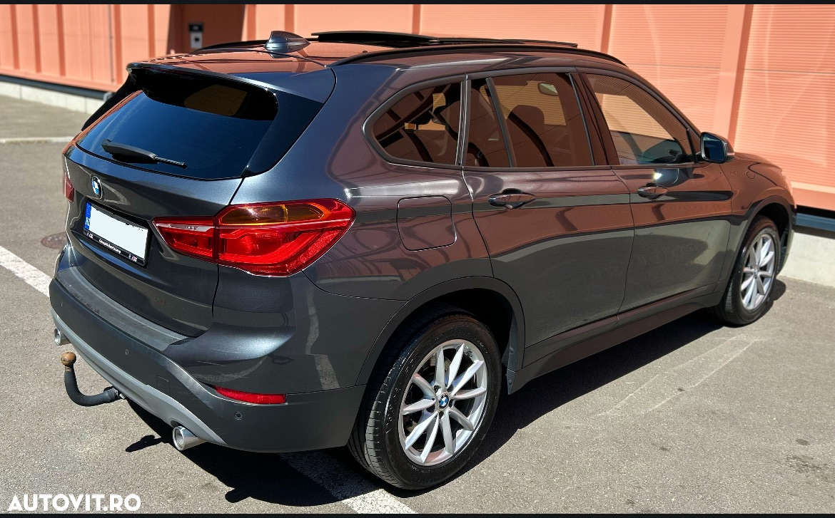 BMW X1 xDrive20d Aut. Sport Line - 4
