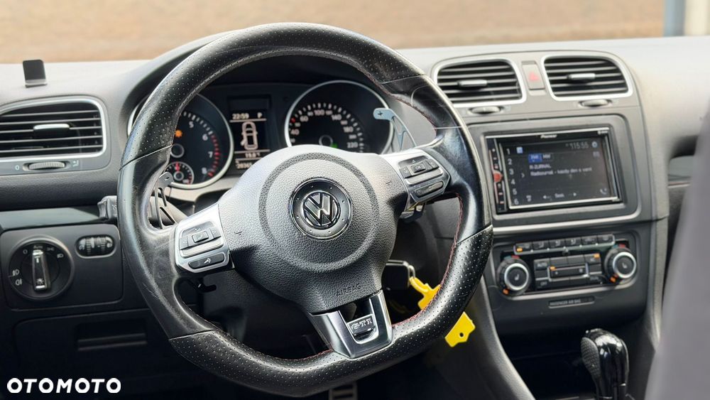 Volkswagen Golf 2.0 GTI DSG - 34
