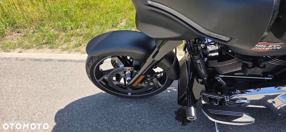 Harley-Davidson Touring Street Glide - 8
