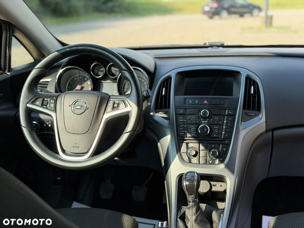Opel Astra 1.6 T Sport - 12
