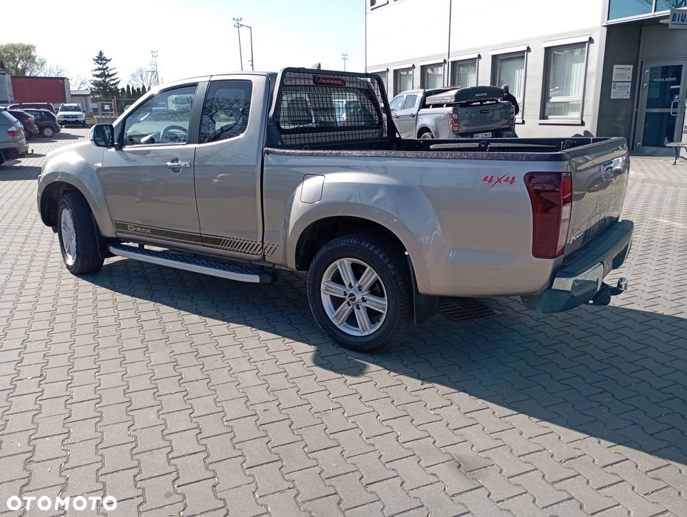 Isuzu D-Max 1.9 EC LS+ - 8