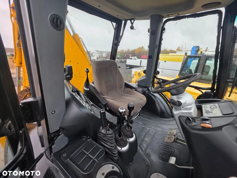 JCB 3CX Contractor - 5