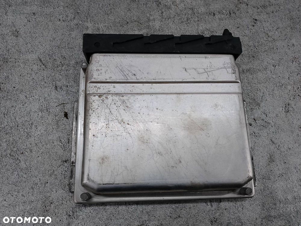 KOMPUTER, STEROWNIK VOLVO S60 30637733A  0281011078  BOSCH 2.4 D5 - 1