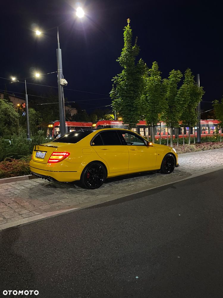 Mercedes-Benz Klasa C 350 CDI DPF (BlueEFFICIENCY) 7G-TRONIC Avantgarde - 9