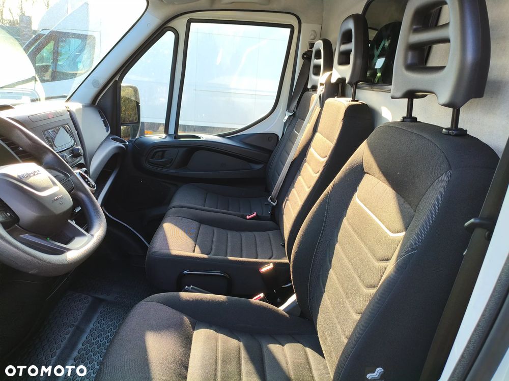 Iveco Daily 35S16A8V MAX długi, automat - 18