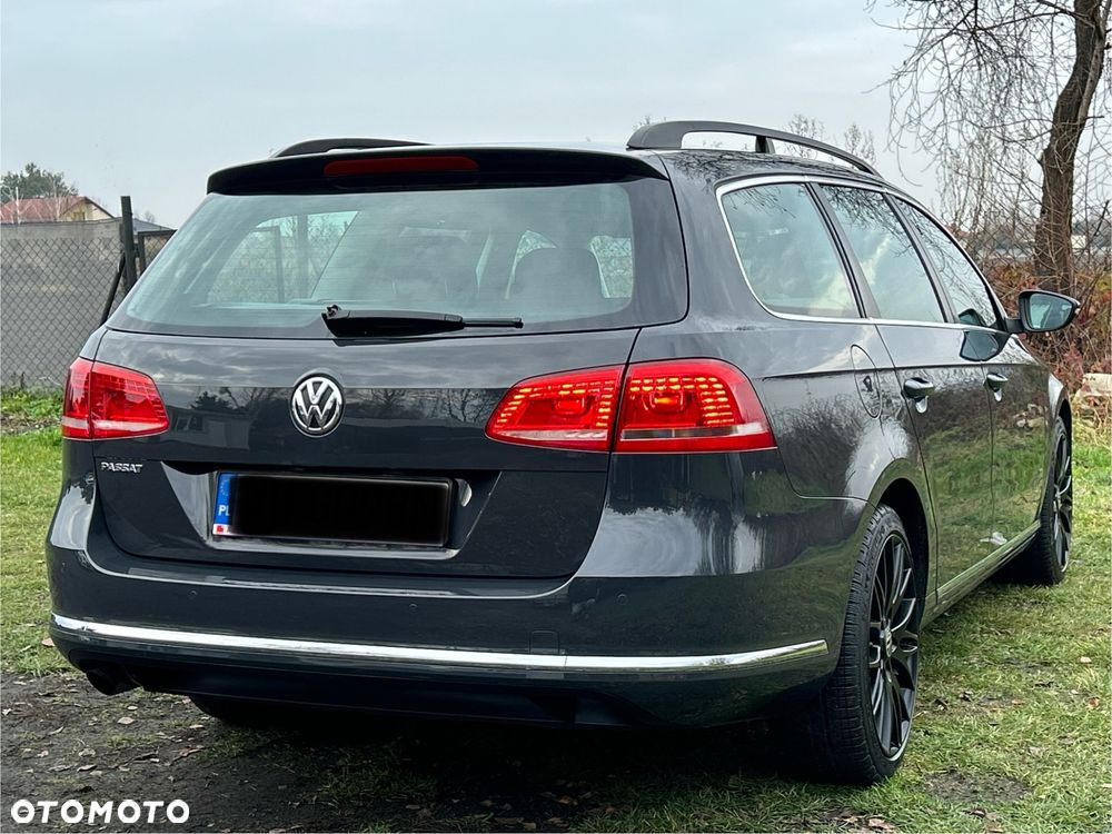 Volkswagen Passat 1.6 TDI DPF BlueMot Highline - 5