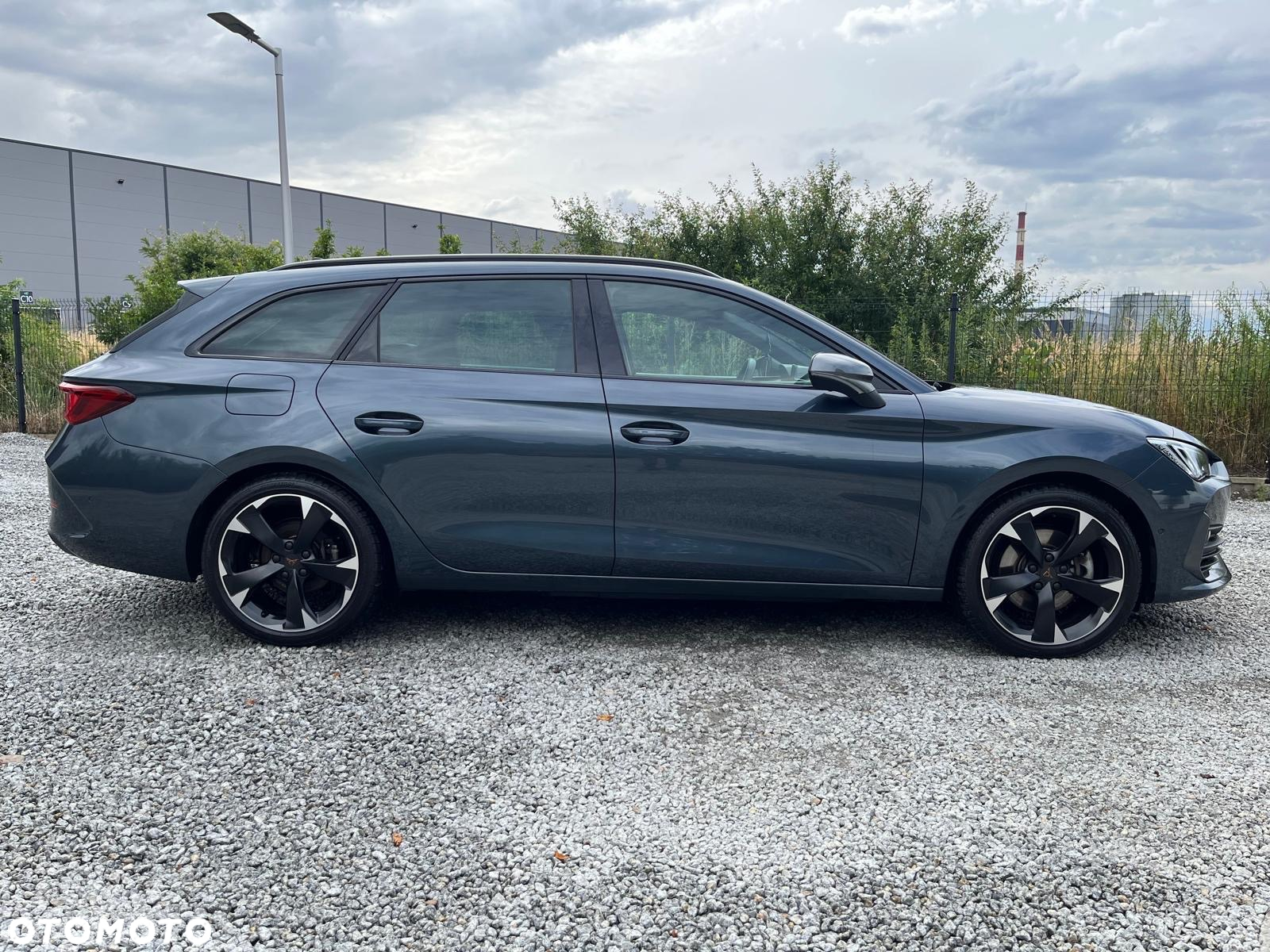Cupra Leon Sportstourer 1.4 e-Hybrid (180 kW System) VZ - 11