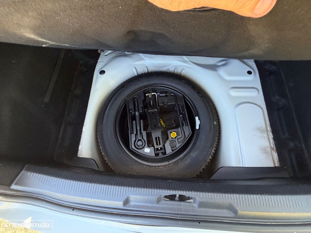 Peugeot 207 1.4 VTi Active - 33