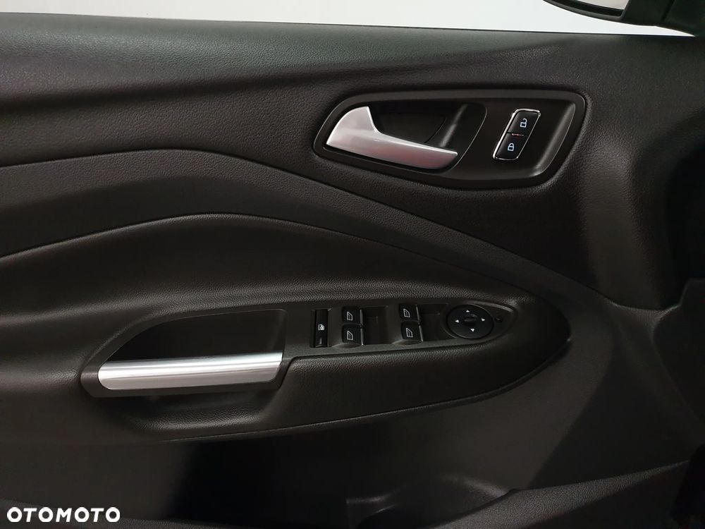 Ford Kuga - 7