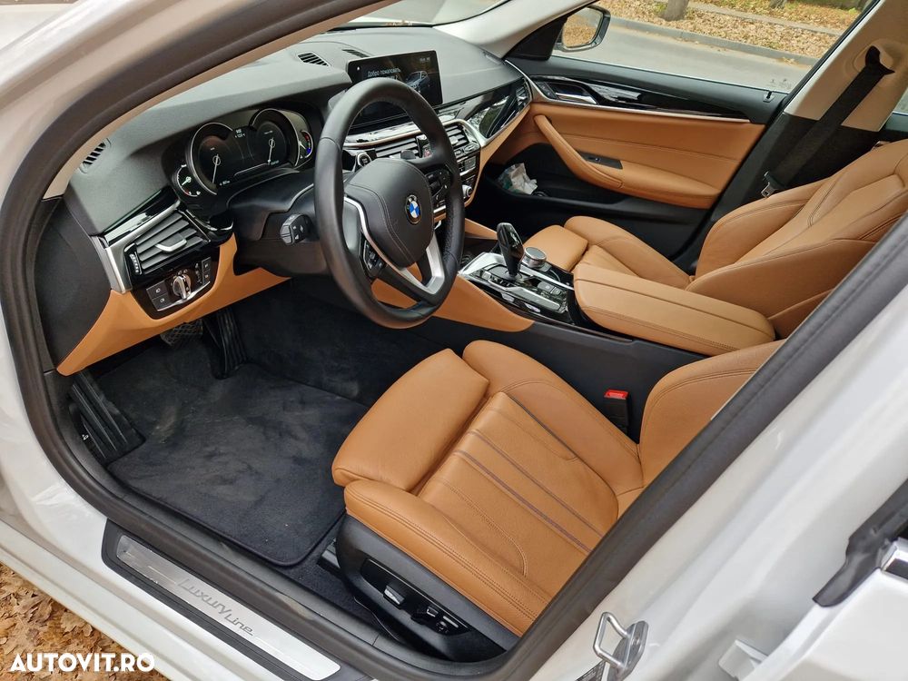 BMW Seria 5 530d Aut. Luxury Line - 9