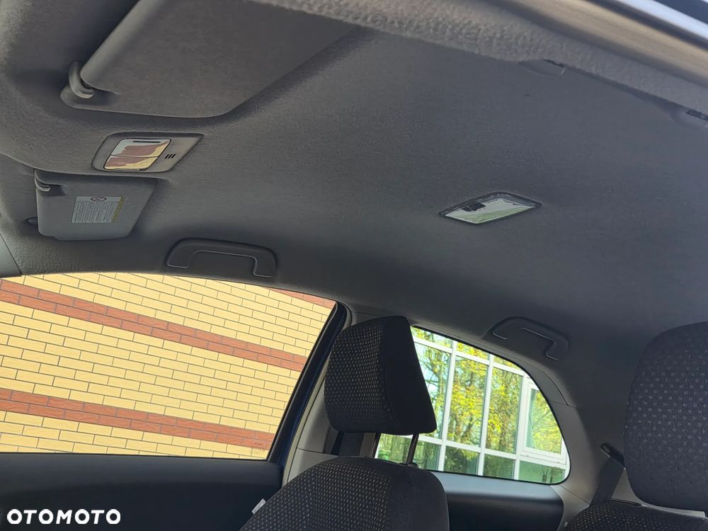 Toyota Yaris 1.33 VVT-i Executive - 19