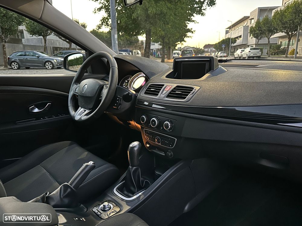 Renault Mégane 1.5 dCi Dynamique S - 38