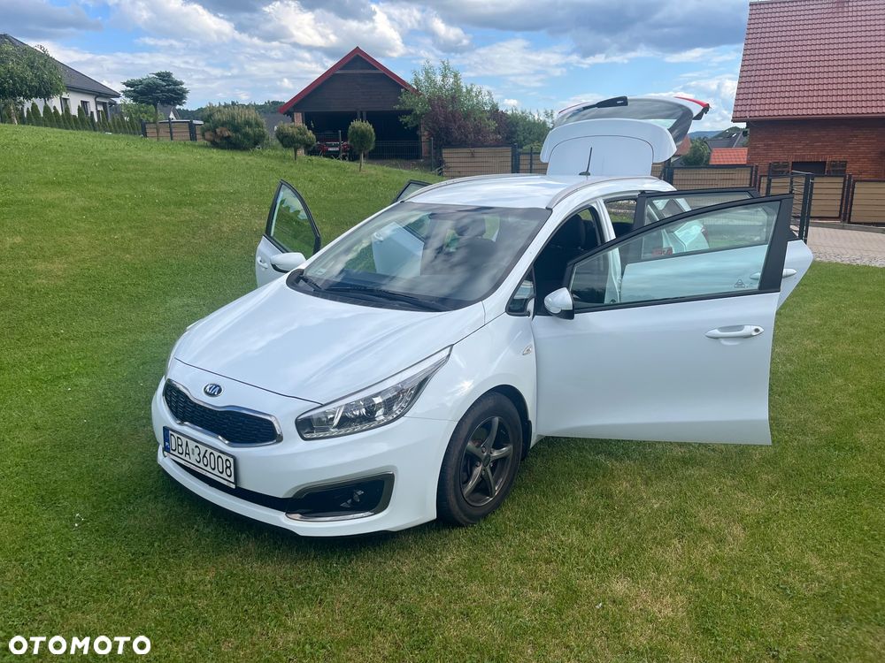 Kia Ceed 1.6 CRDi L - 13