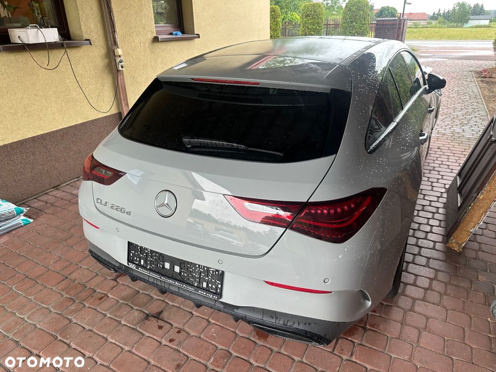 Mercedes-Benz CLA 220 d AMG Line 8G-DCT - 14