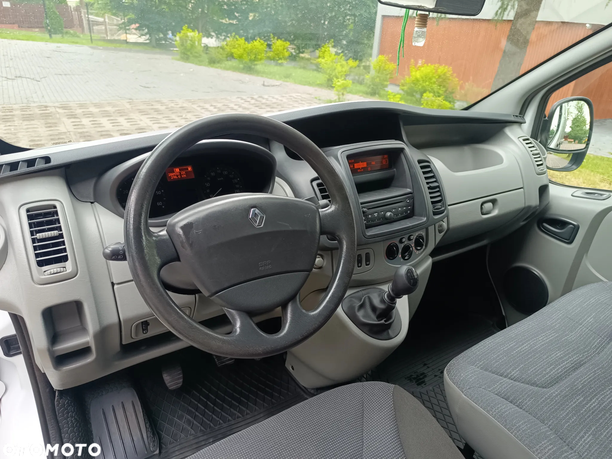 Renault TRAFIC - 21