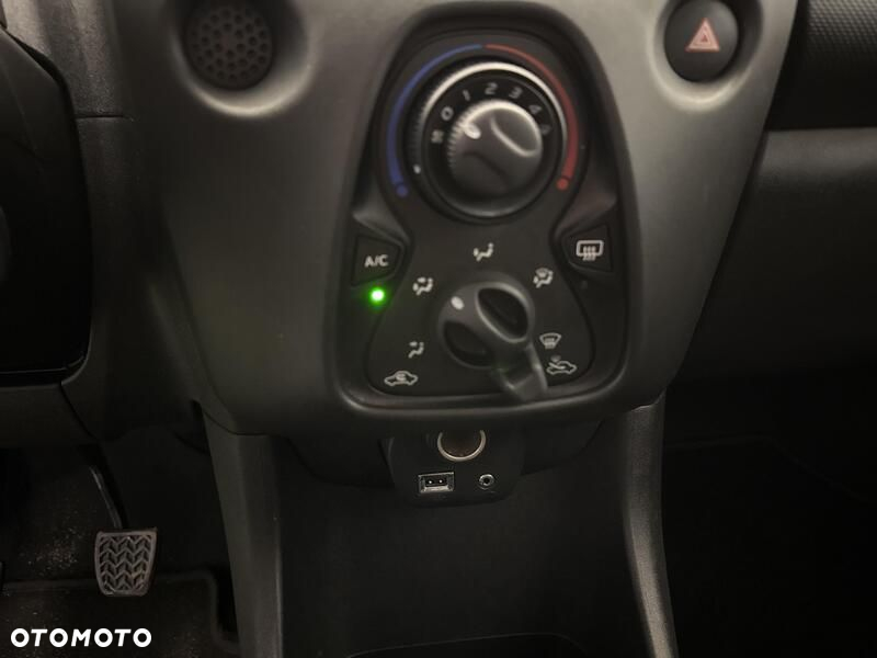 Toyota Aygo - 14