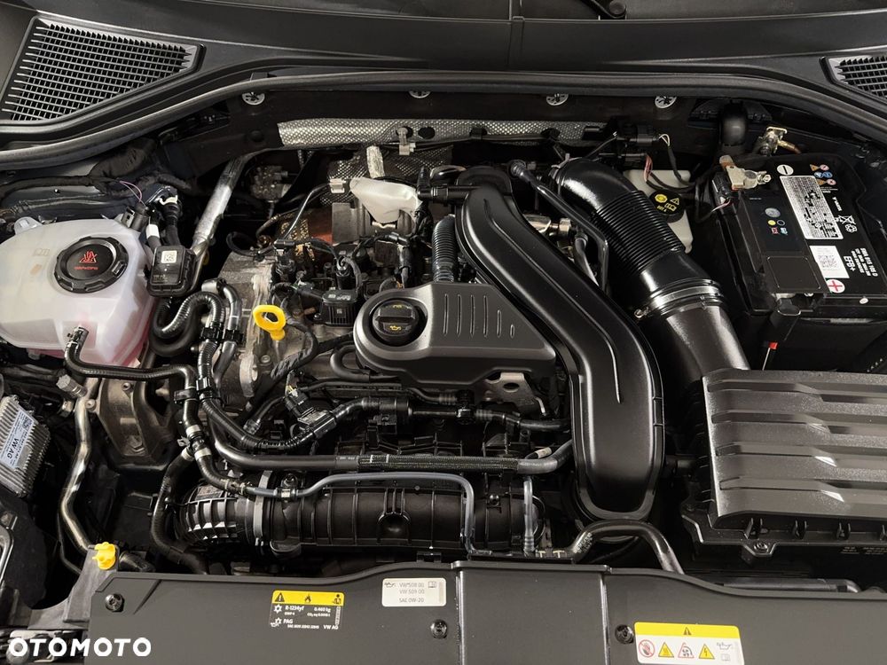Volkswagen T-Roc - 17