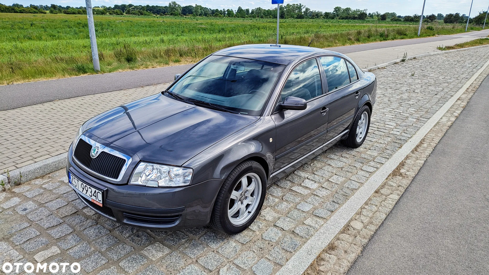 Skoda Superb 2.0 Comfort - 2