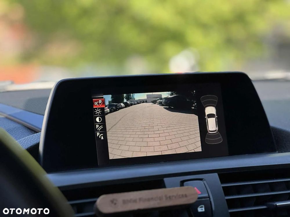 BMW Seria 1 120d xDrive M Sport - 21