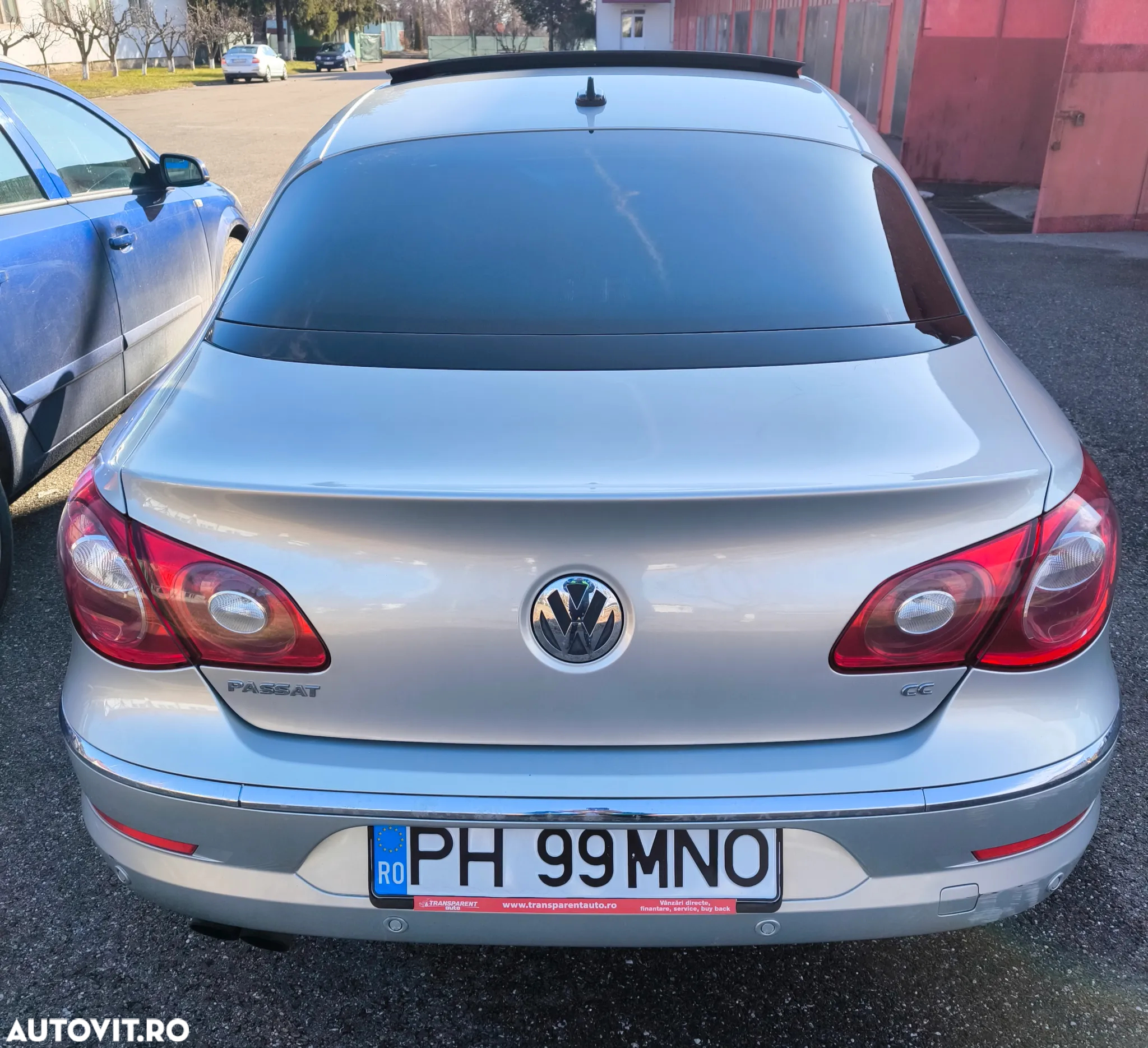 Volkswagen Passat - 4