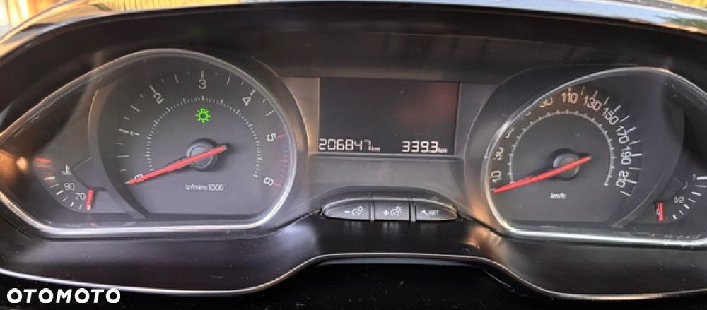 Peugeot 208 1.6 e-HDi Active STT - 11
