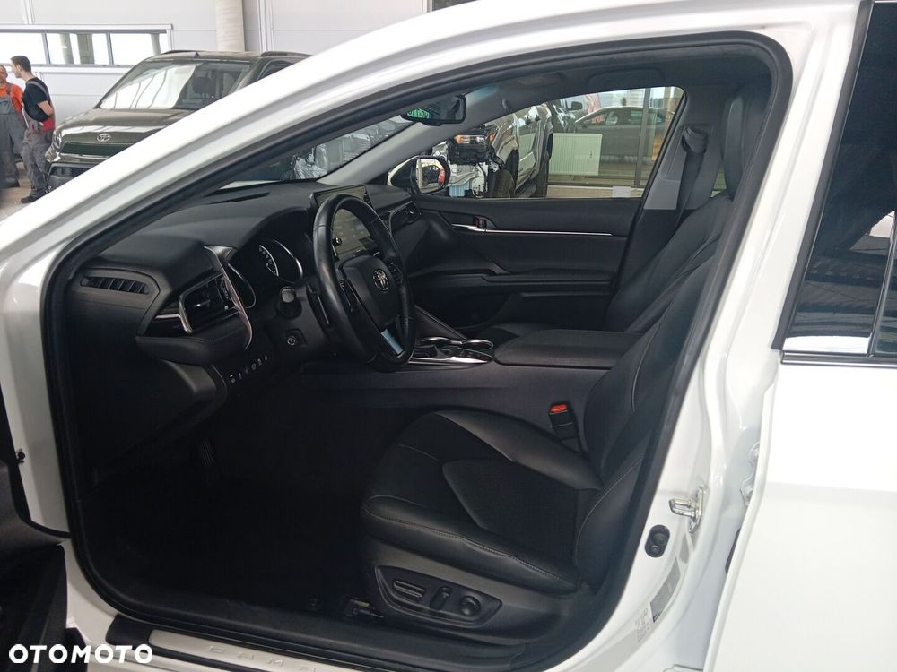 Toyota Camry - 15