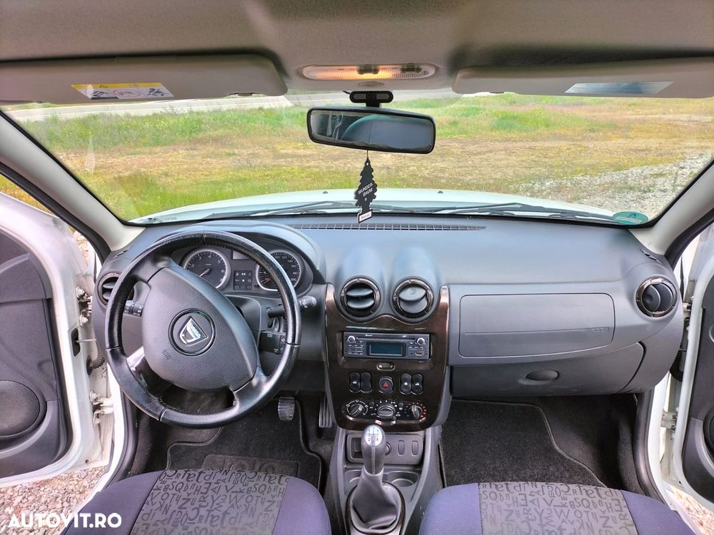 Dacia Duster 1.6 16V 105 4x2 Laureate - 5