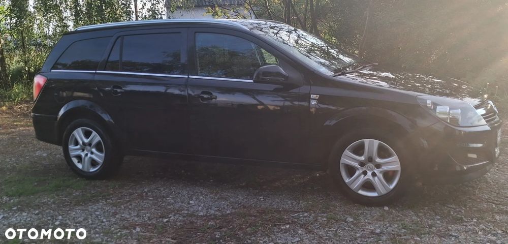 Opel Astra 1.6 Edition 111 Jahre - 3