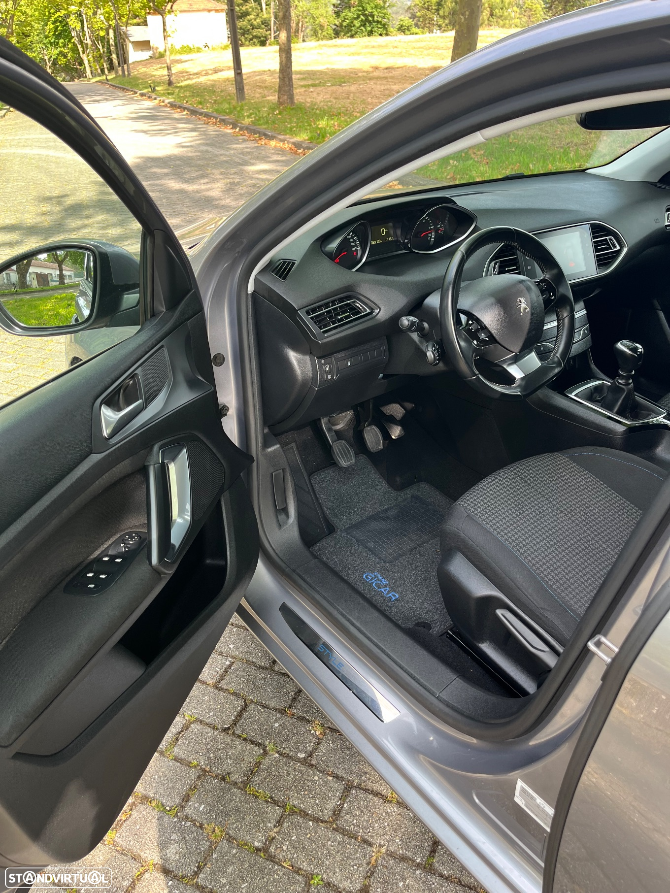 Peugeot 308 SW 1.5 BlueHDi Active - 14
