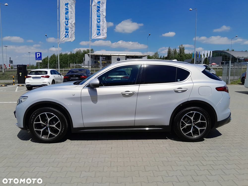 Alfa Romeo Stelvio 2.0 Turbo Veloce TI Q4 - 3