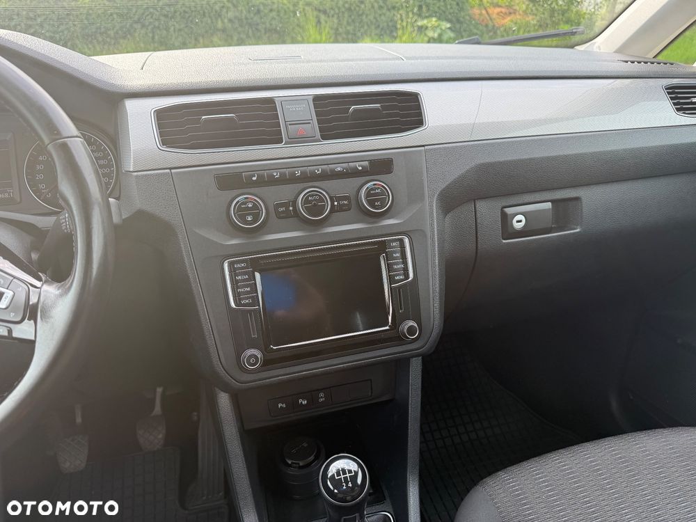 Volkswagen Caddy 2.0 TDI Comfortline - 2