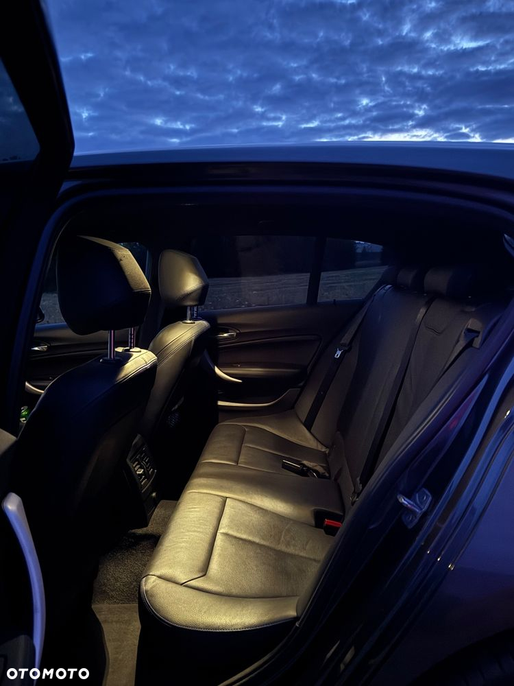 BMW Seria 1 120i M Sport Shadow - 12