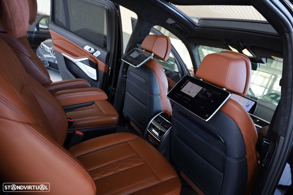BMW X7 M50d - 39