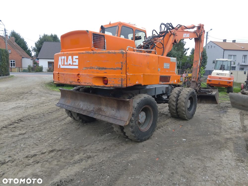 Atlas 1404 - 9