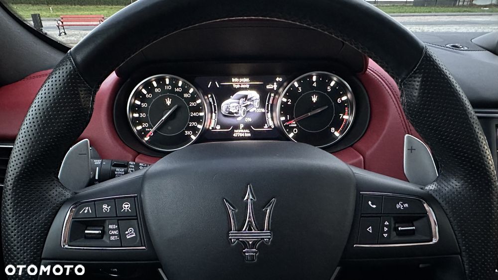 Maserati Levante Q4 Executive - 28