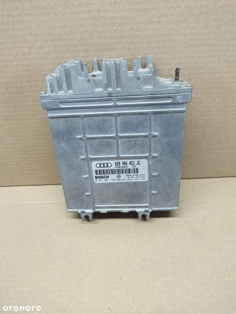 AUDI A4 B5 1.9 TDI STEROWNIK SILNIKA 0281001796 - 1